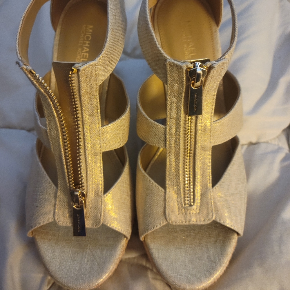Women Michael Kors Sandals